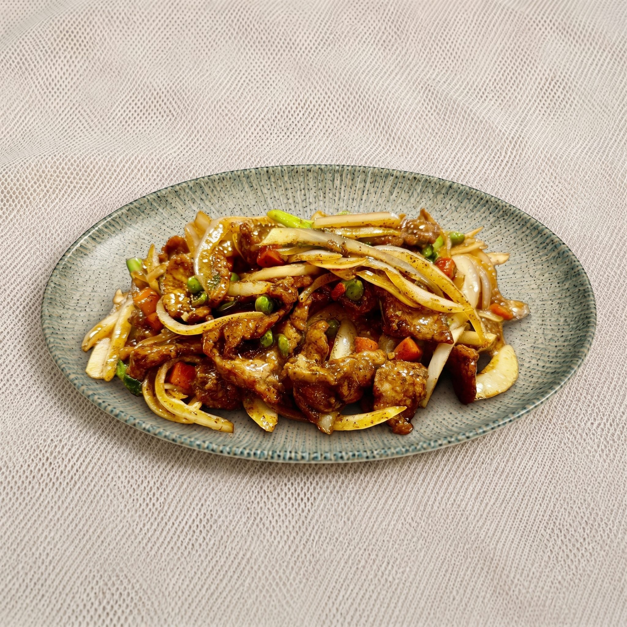 Beef Black Pepper on Hot Plate / 铁板黑胡椒牛.