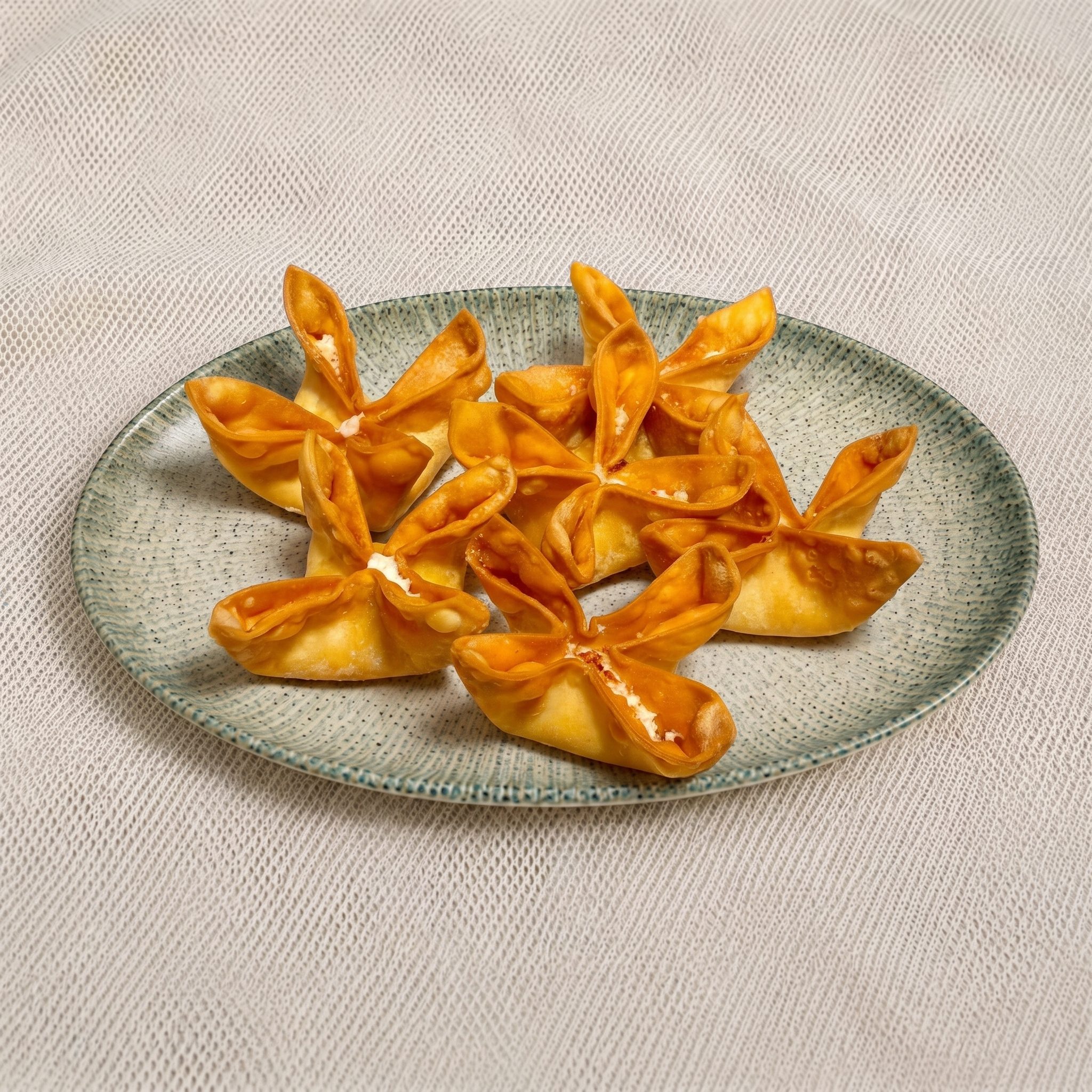 Fried Crabmeat Wontons / 蟹肉云吞.