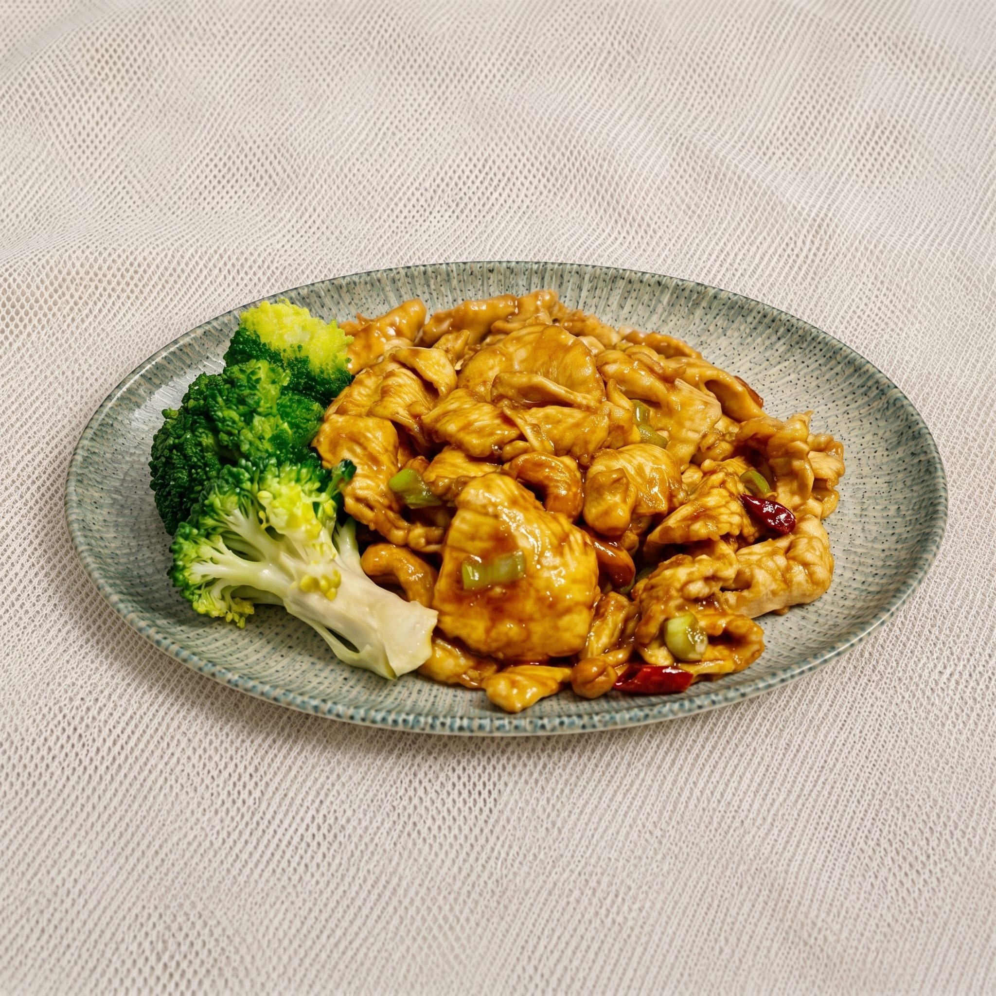 Chicken with Cashew Nut / 腰果鸡.