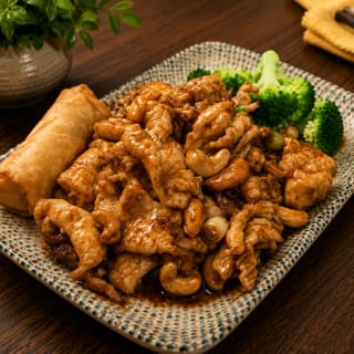 L Chicken with Cashew Nuts 腰果鸡