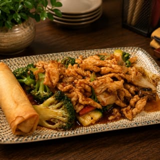 L Chicken with Vegetables 什锦鸡