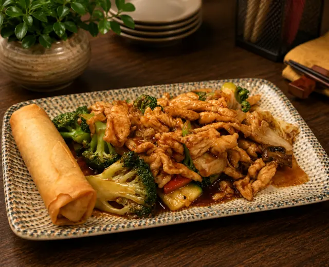 L Chicken with Vegetables 什锦鸡.