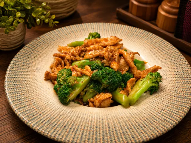 Chicken Broccoli / 芥蓝鸡.