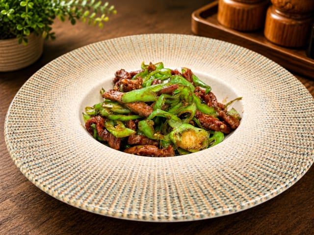 Shredded Beef with Hot Pepper / 尖椒牛肉丝.