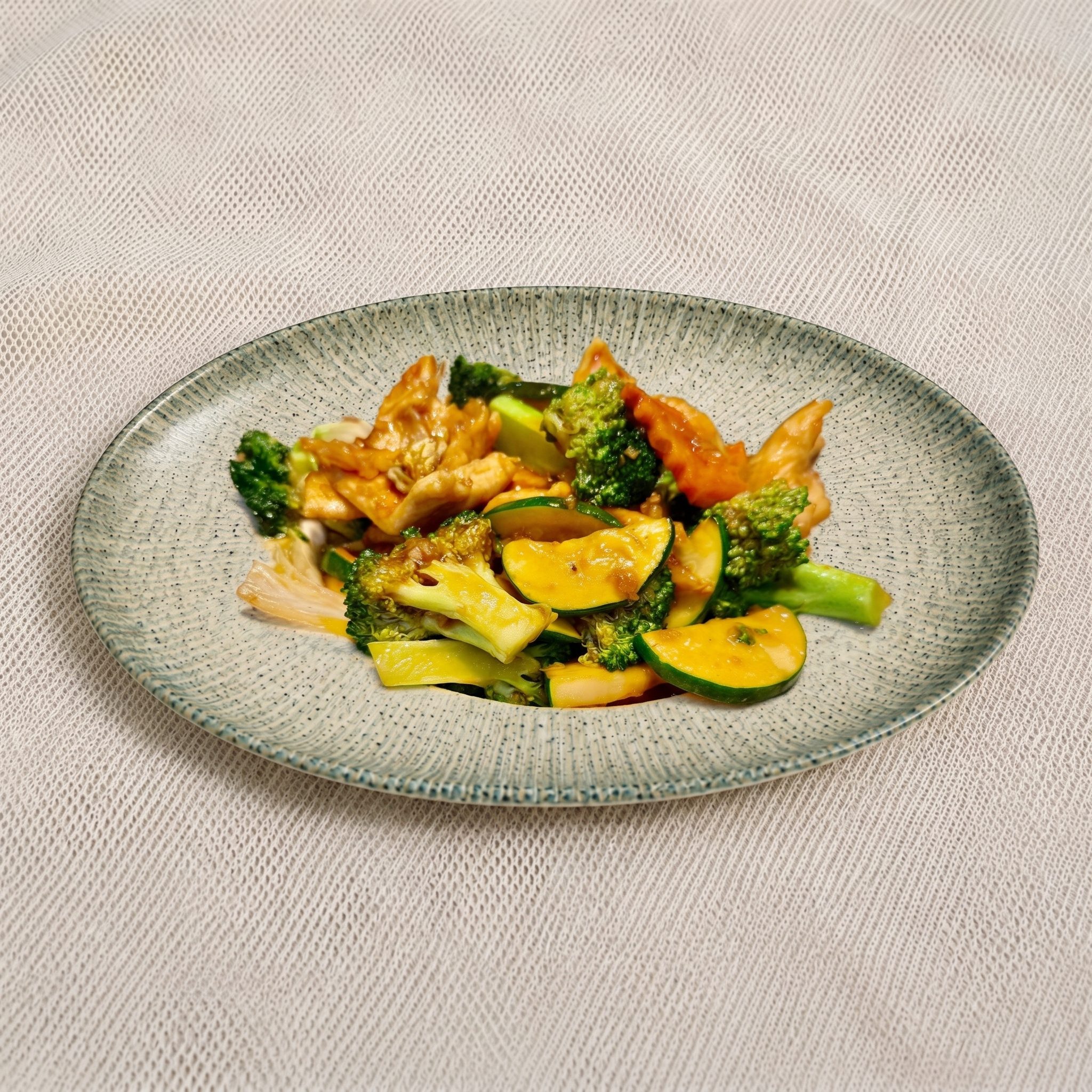 Chicken with Vegetables / 什锦鸡.