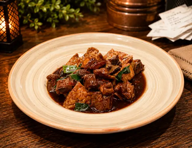 Spareribs Tofu Casserole / 红烧排骨豆腐煲.