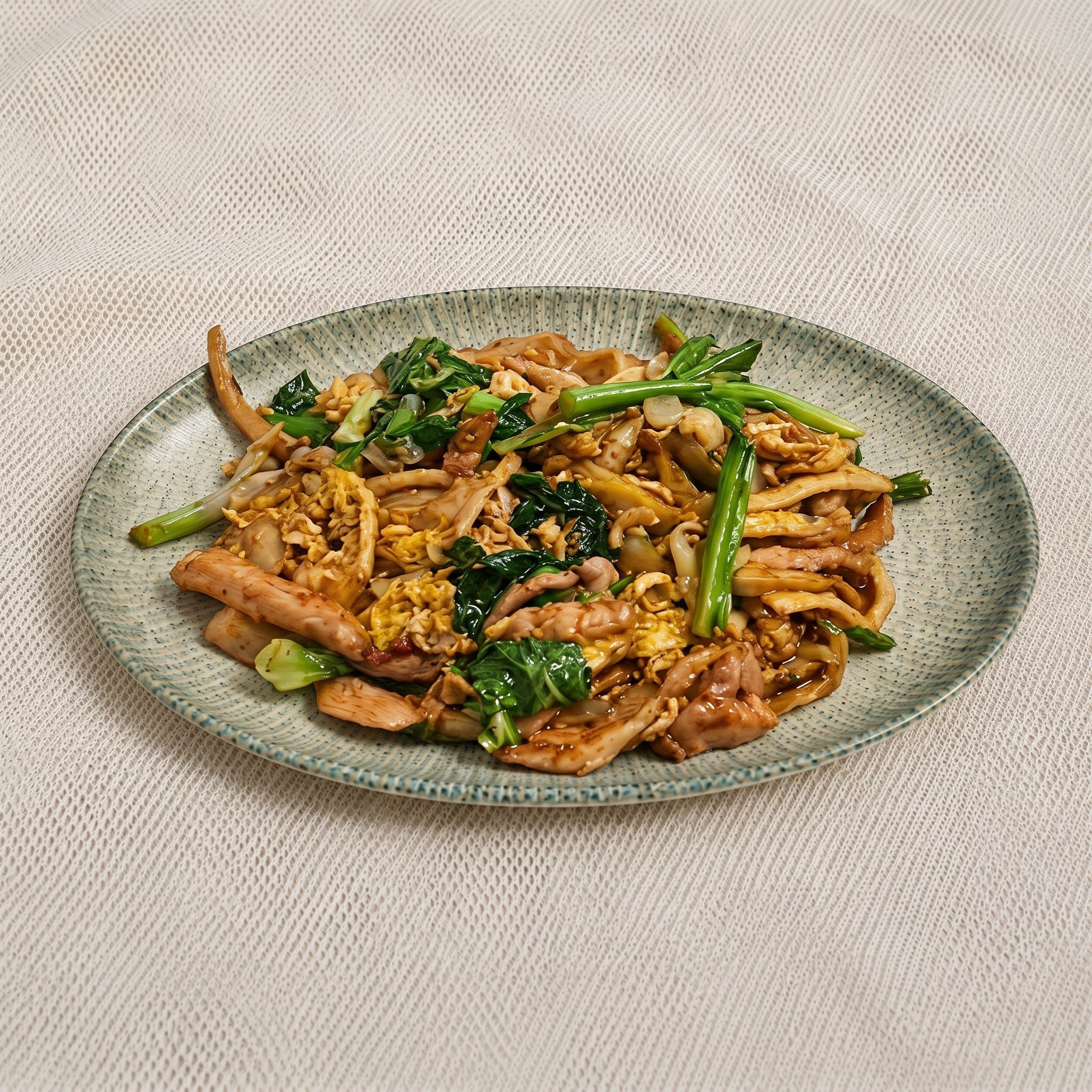 Stir-Fried Pork Noodle / 肉丝干拌面.