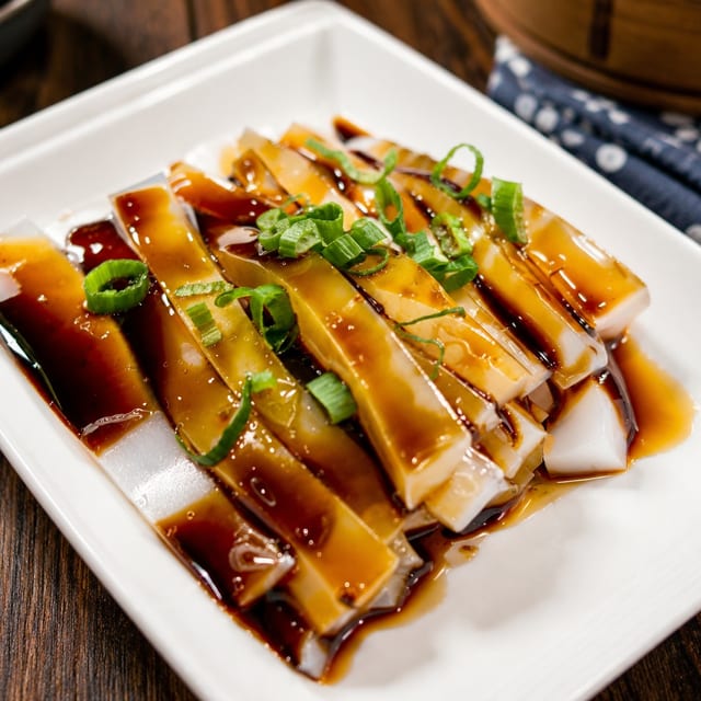 Clear Noodles in Chili Sauce / 川北凉粉.